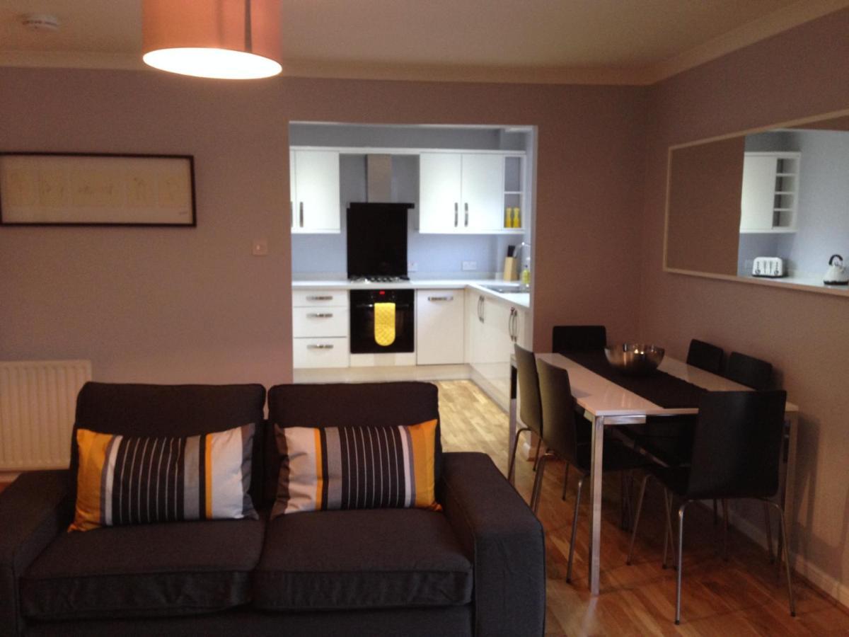 Flat Three, 212 Eaglesham Road, East Kilbride, Glasgow 외부 사진