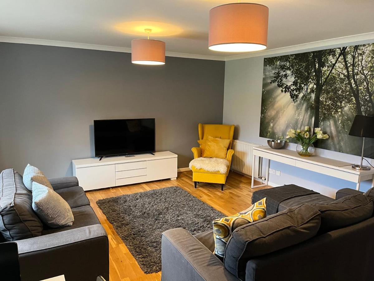 Flat Three, 212 Eaglesham Road, East Kilbride, Glasgow 외부 사진